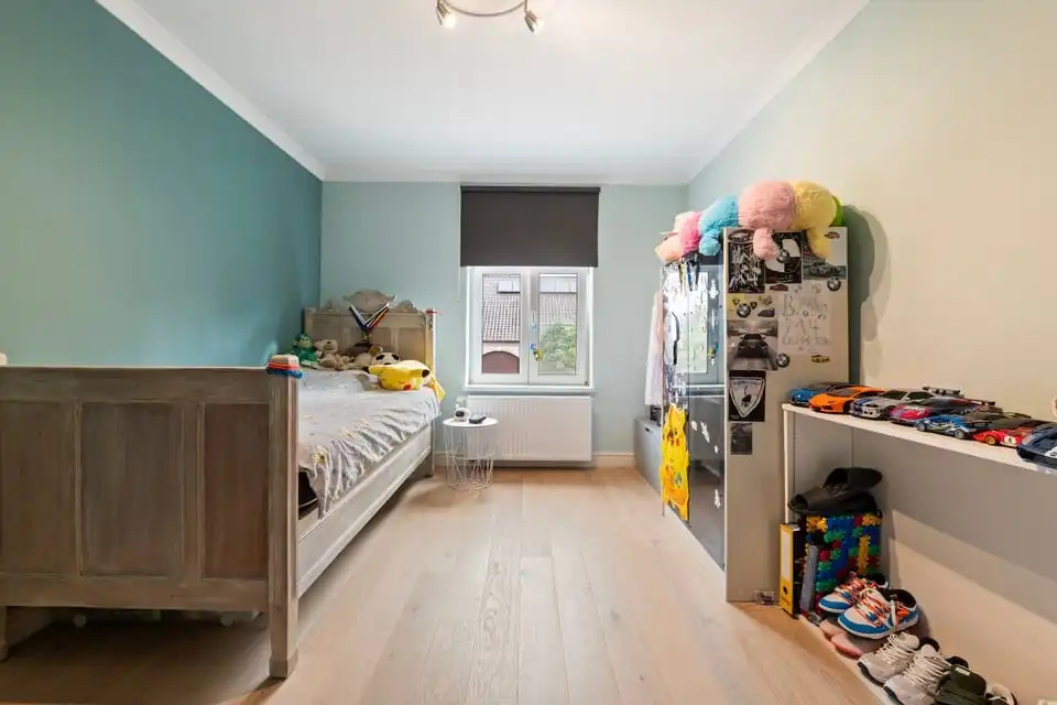 CHARMANTE GEZINSWONING MET 2 SLKS + MOGELIJKHEID TOT 3 SLKS IN HET LANDELIJKE GINGELOM foto 25