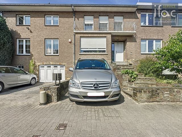 Rijhuis te huur foto {{pictureIndex}}