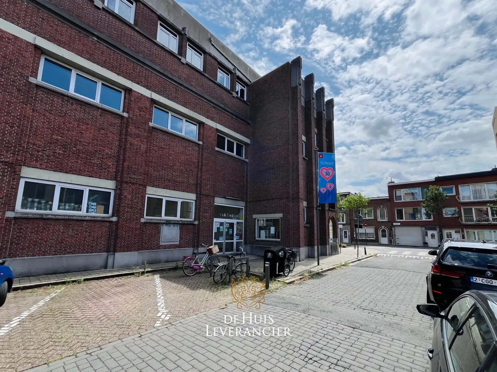 IN OPTIE - Instapklare woning met drie slaapkamers en twee badkamers foto 33