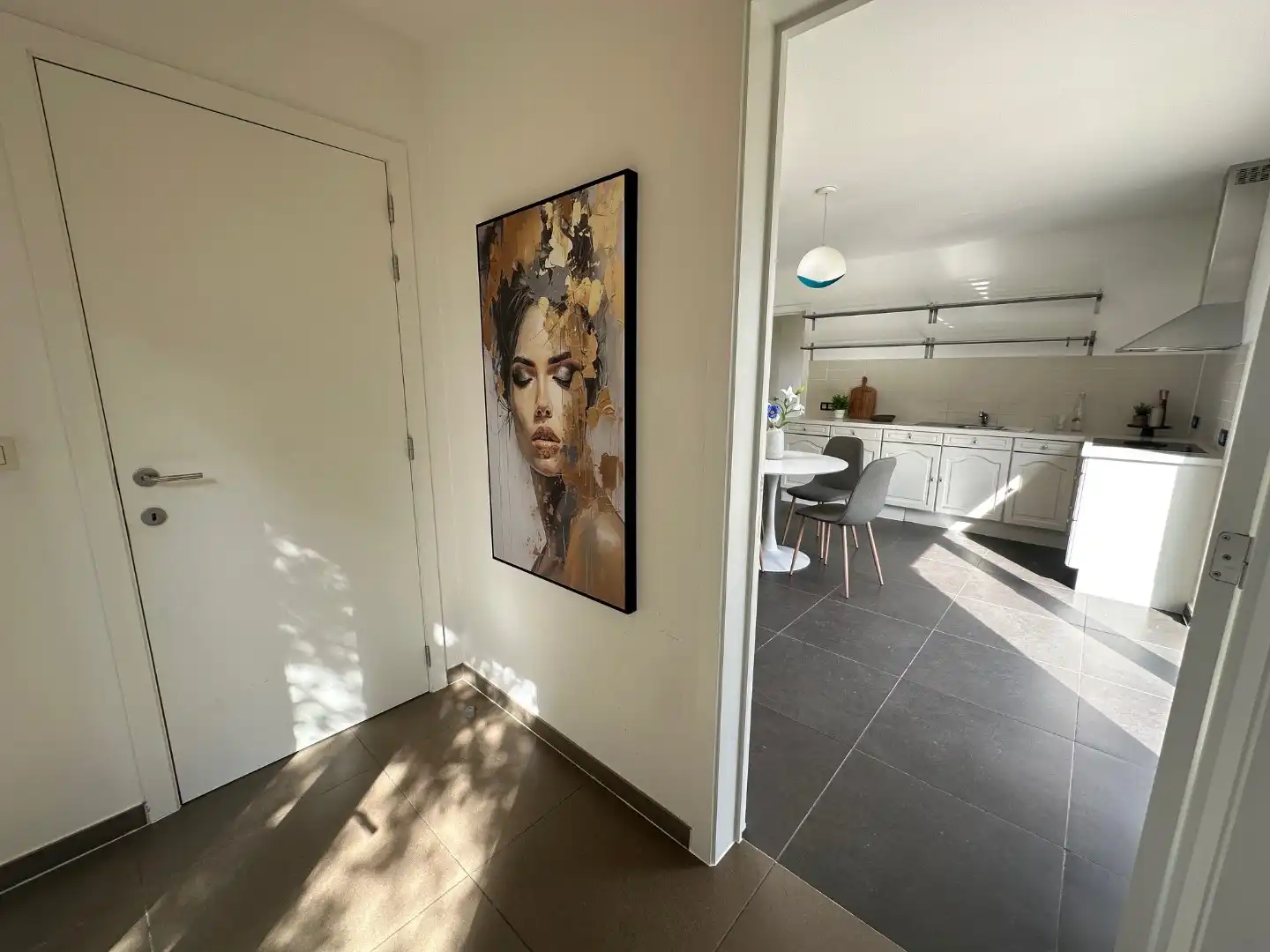 Instapklare gezinswoning met open zicht en mooie tuin, perceel 539 m², Torhout foto 4