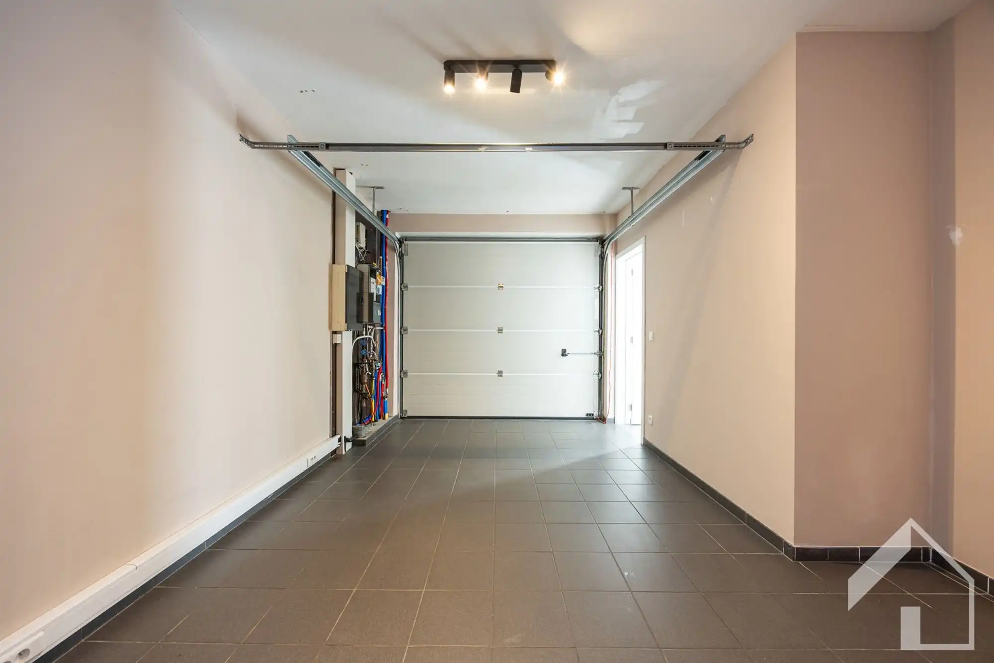 Ruime woning op een rustige locatie! foto 5