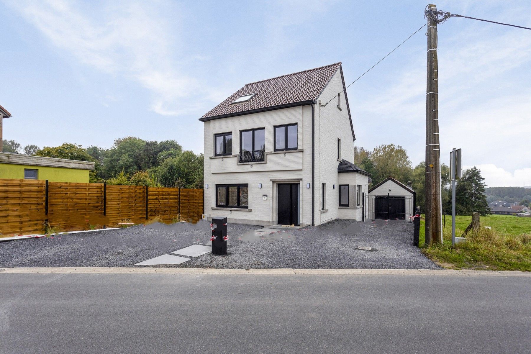 Vernieuwde woning met 3 slaapkamers en prachtig zicht foto 2