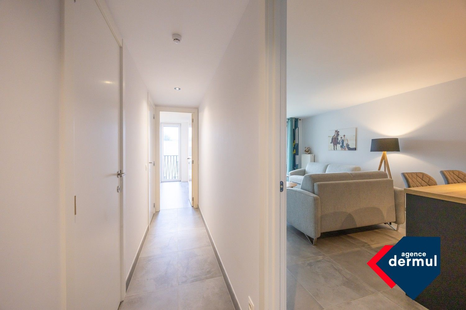 RECENT APPARTEMENT MET PARKING foto 13