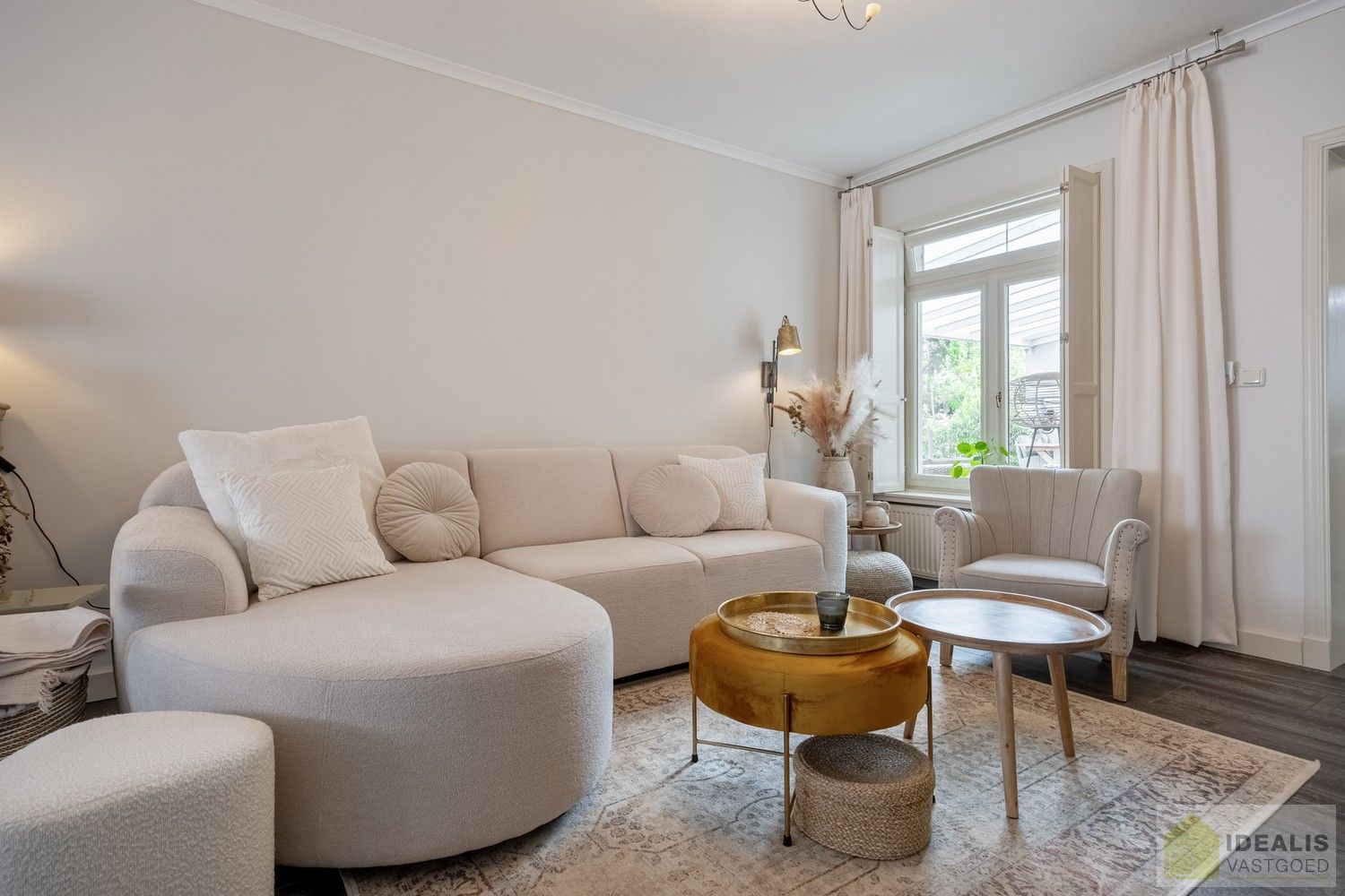 IDEALIS VASTGOED – Prachtige, stijlvolle woning mét B&B-gedeelte, van maar liefst +-315m² foto 17