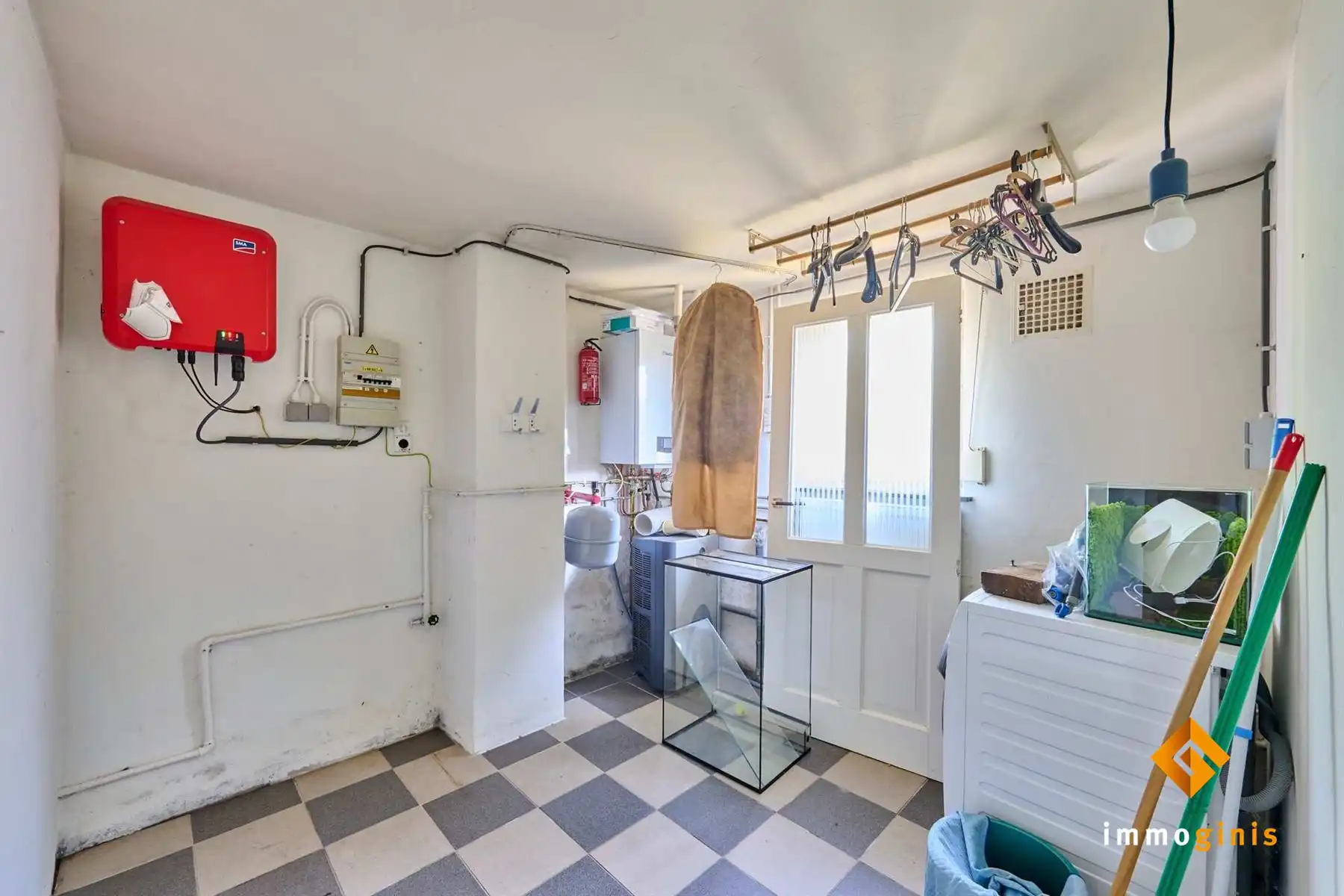 Charmante woning met 3 slaapkamers op een ruim en groen perceel van 17 are in een rustige buurt.   foto 14