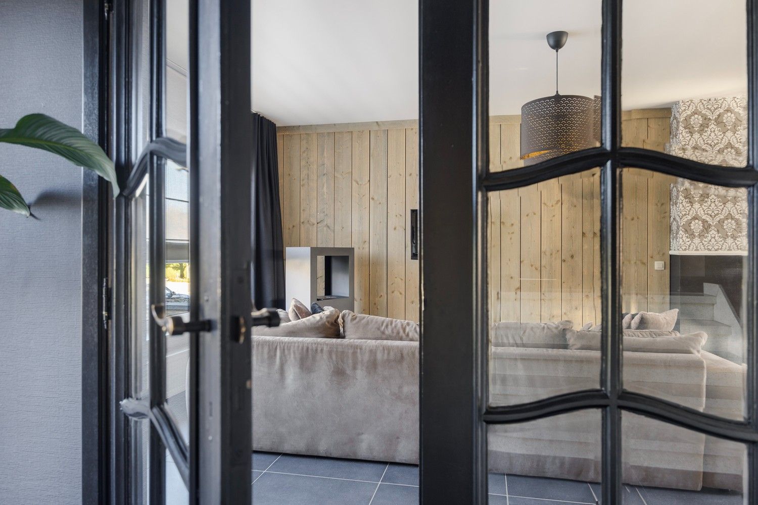 Moderne split-level woning met ruime tuin in Maasmechelen foto 4
