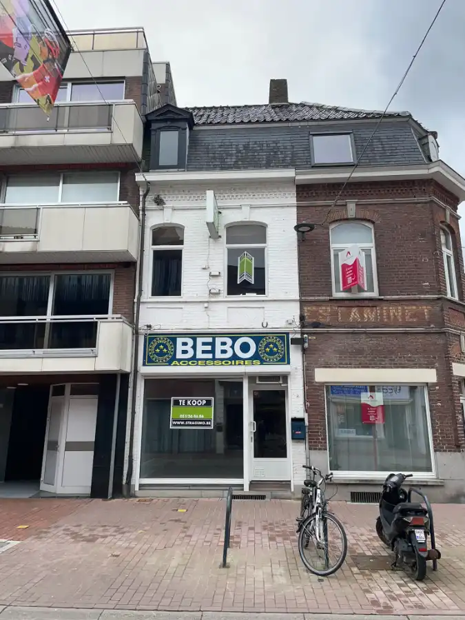 Centraal gelegen HANDELSPAND foto {{pictureIndex}}