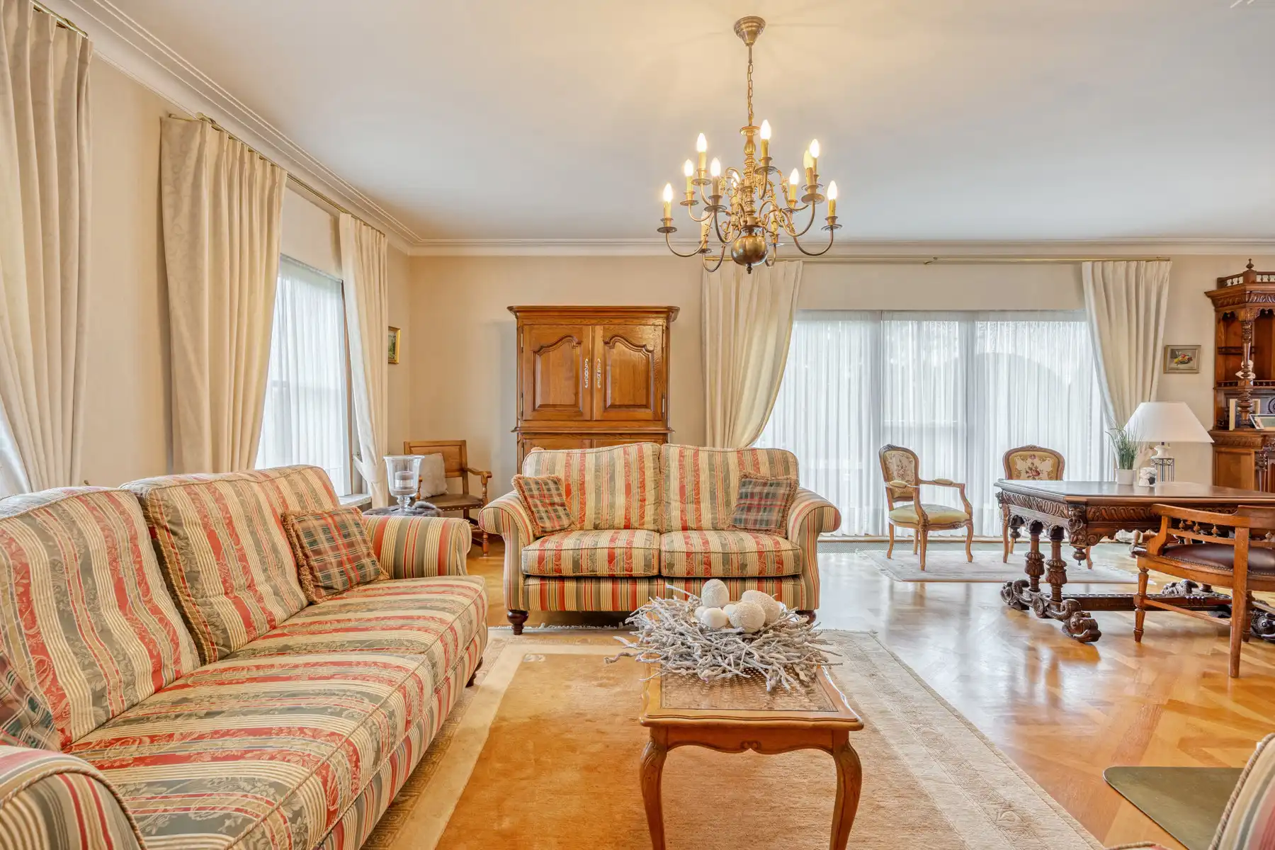 Residentieel gelegen karakterwoning met 4 slaapkamers foto 7