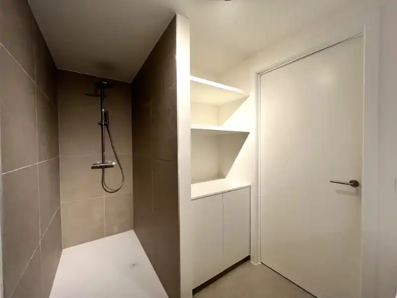 1 slaapkamer appartemnt met groot terras en garage foto 17