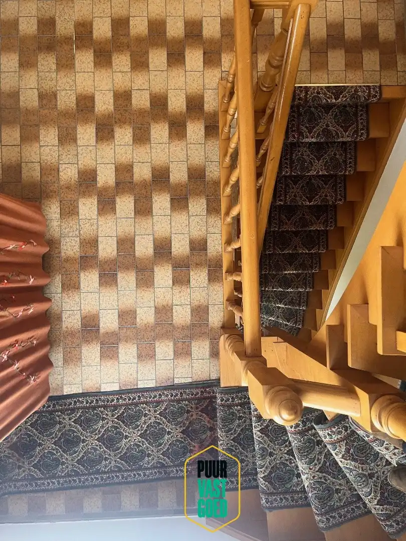 Bijzonder ruim halfopen huis op 5 are grond met toffe zonnige tuin + garage  foto 24