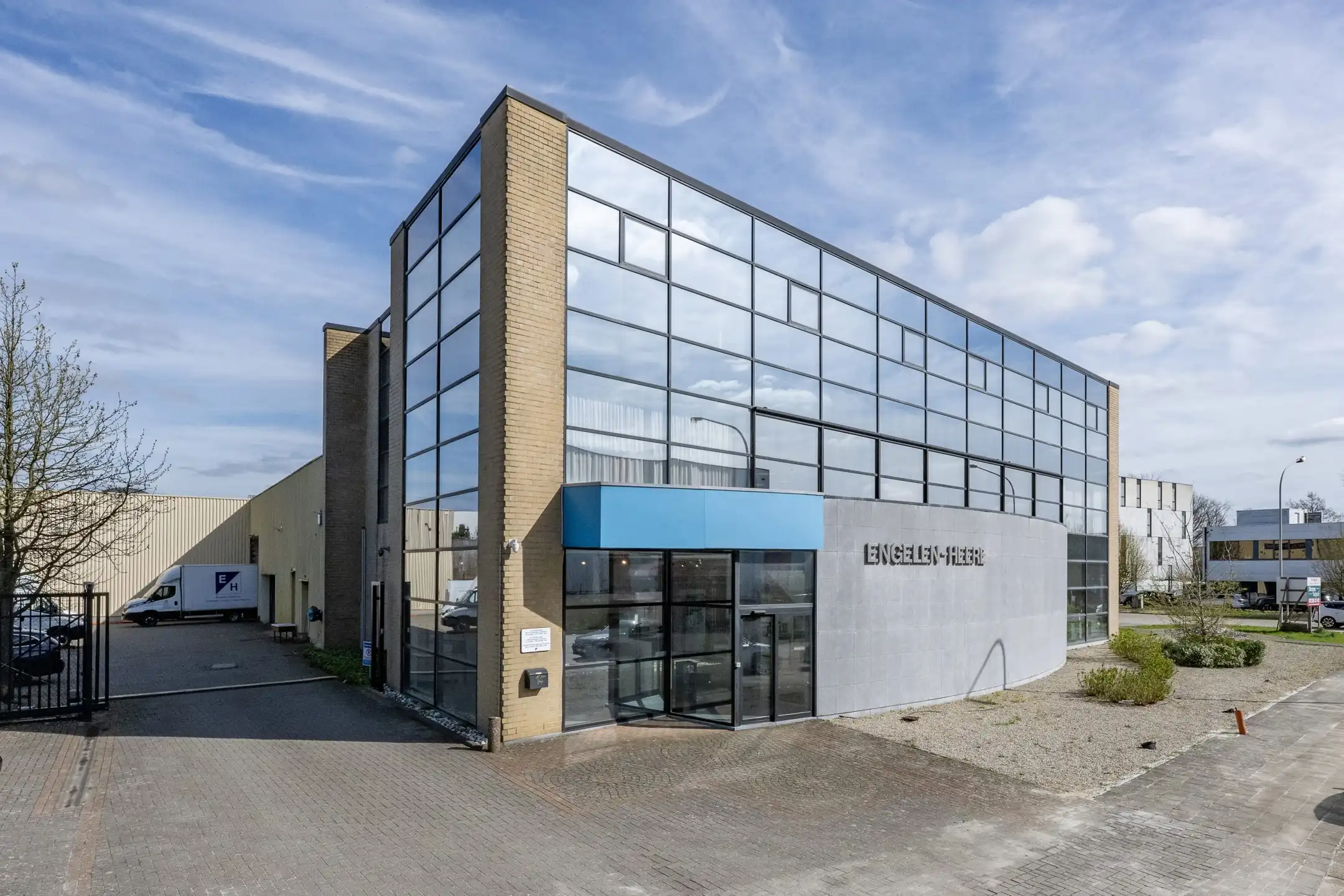 TE HUUR Bedrijfsgebouw te Wilrijk foto 27