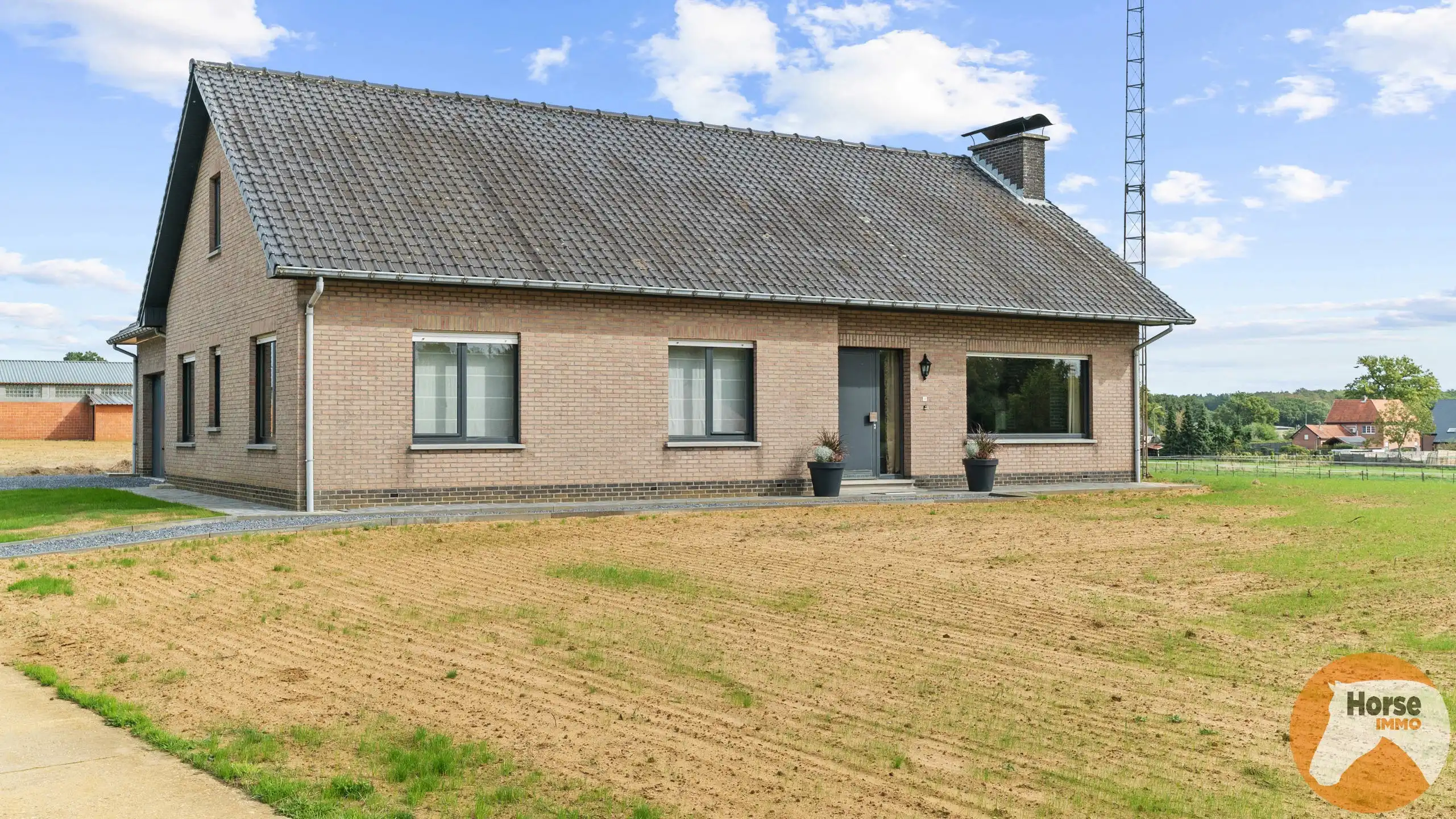 SCHAFFEN - Landbouwwoning op +/- 6,7 ha en paardenstalling foto 5