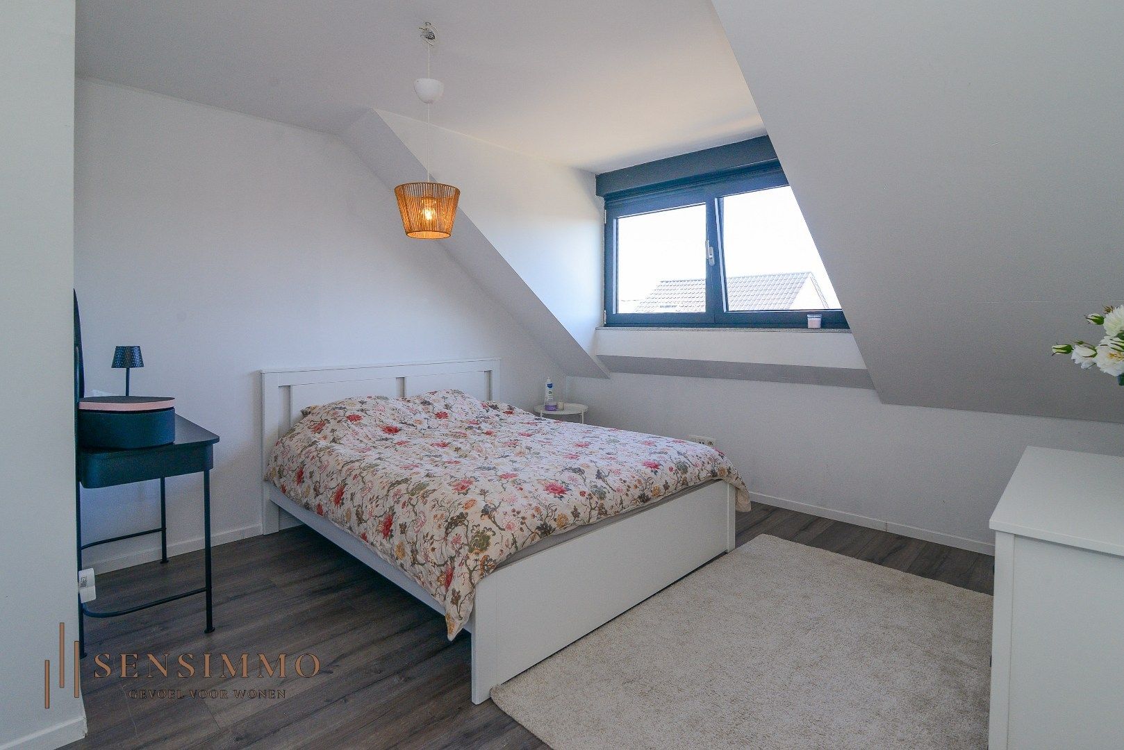 Mooie afgewerkt triplex met 3 slaapkamers, terras en parking foto 12