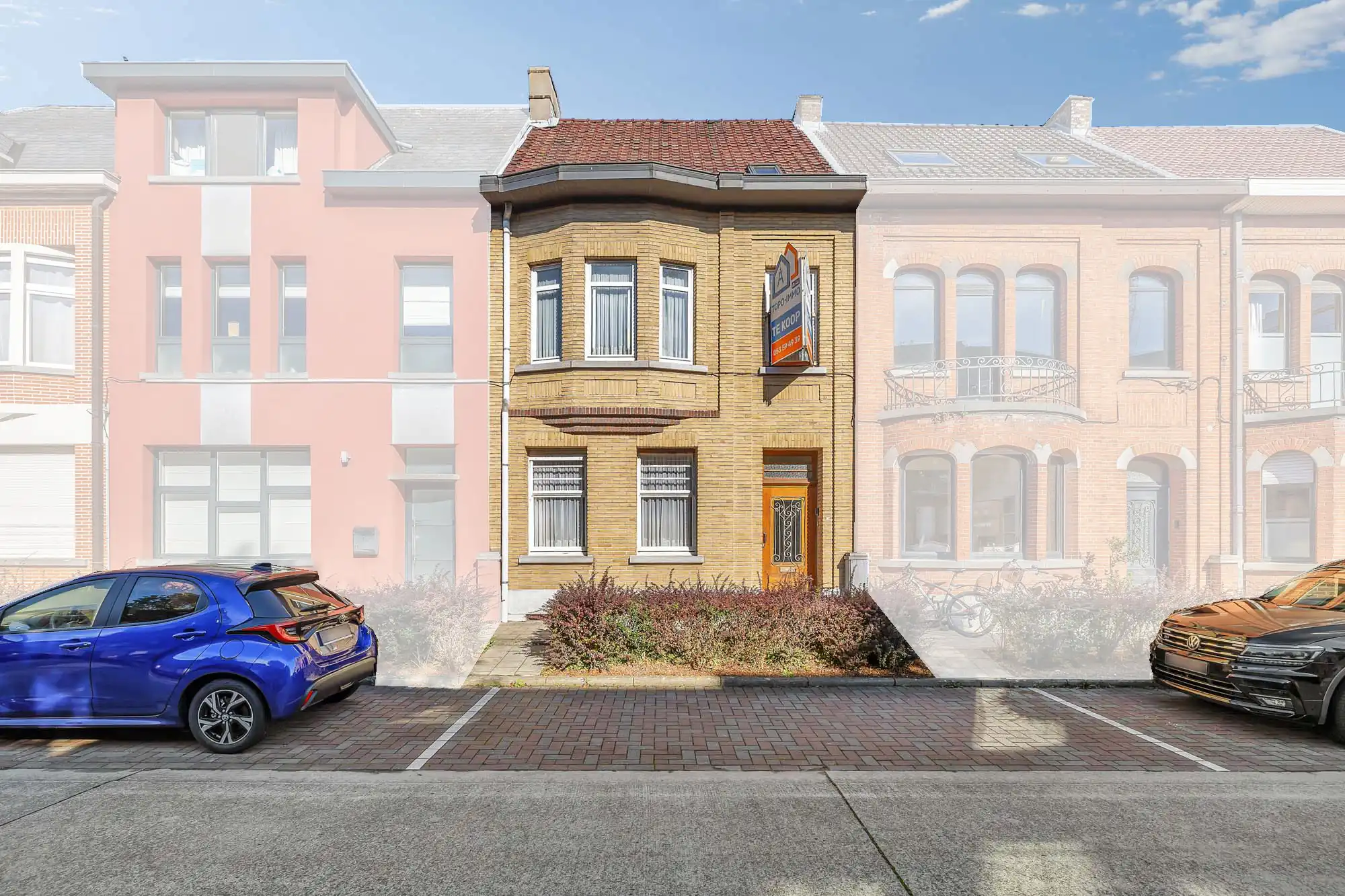 Hoofdfoto van de publicatie: Karaktervolle woning met 4 slpks te renoveren in Hofstade