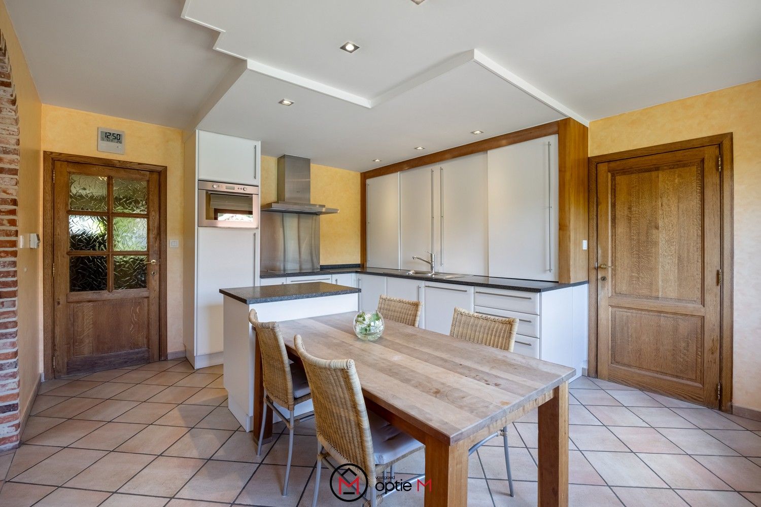 MEDITERRANE RUST IN EIGEN TUIN - CHARMANTE SPAANSE VILLA MET ZWEMBAD IN CENTRUM ZUTENDAAL TE KOOP foto 10