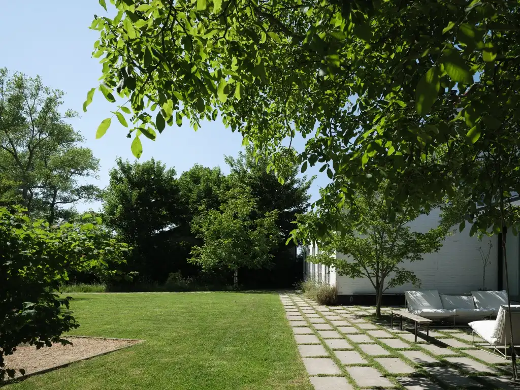 Breskens – Uitzonderlijke eigendom waar authenticiteit, karakter en strakke architectuur naadloos in elkaar samenvloeien op een exclusieve locatie tussen de velden en op een boogscheut van het strand. foto 3