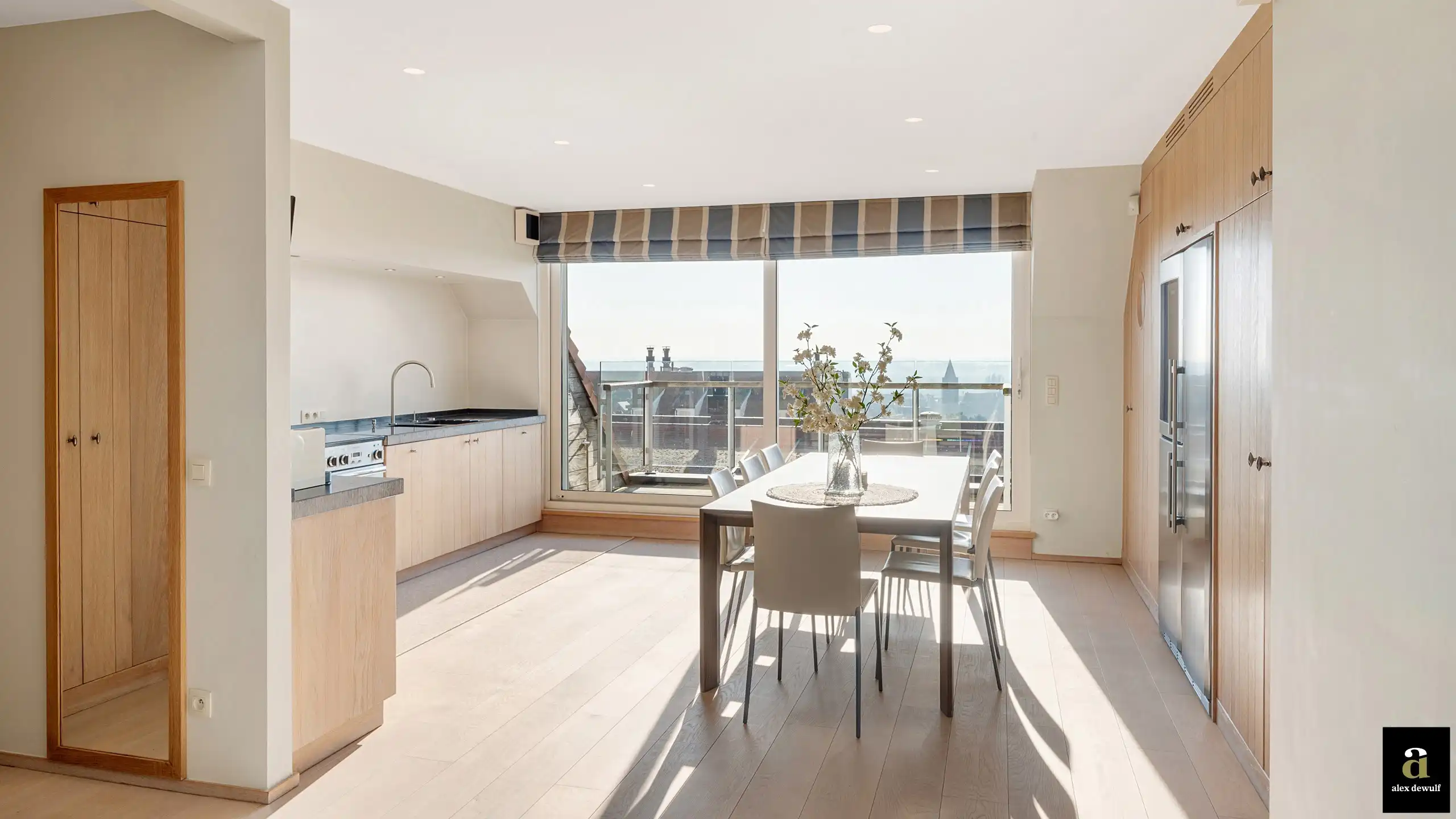 Uitzonderlijk appartement van 194m² met 4 slaapkamers op de Zeedijk. foto 13