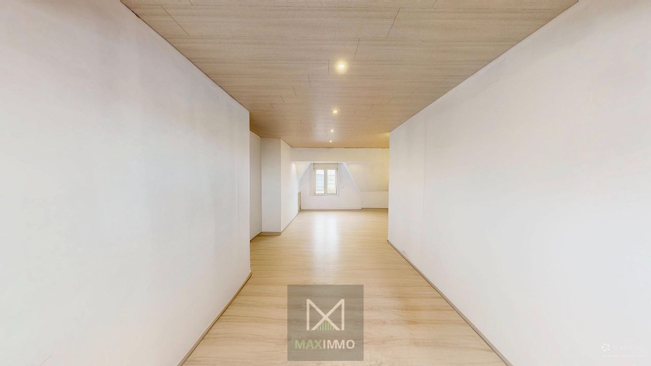 Instapklare, lichtrijke gezinswoning met grote tuin te Menen foto 13