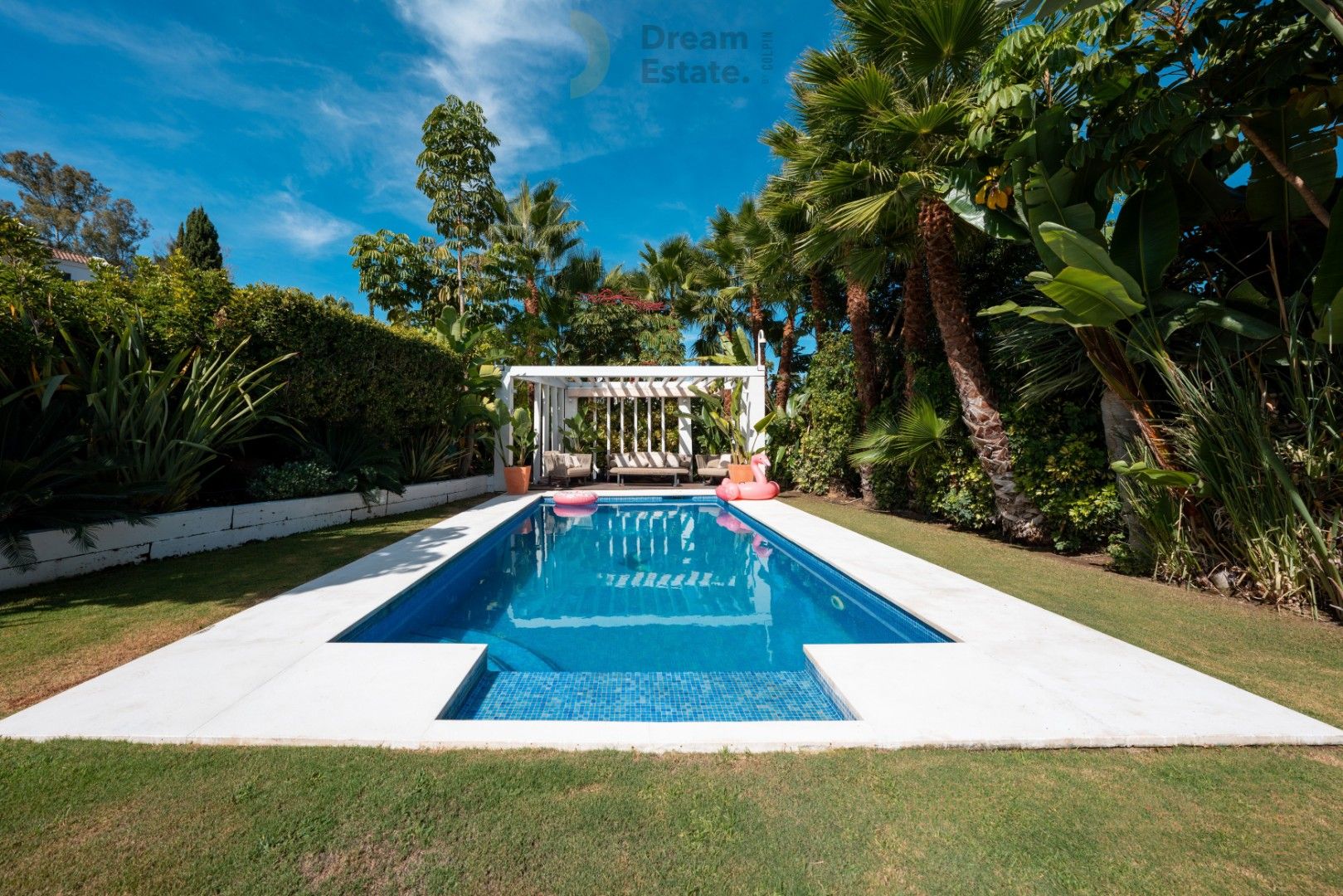 Lumineuze villa met panoramisch zicht over La Concha, Nueva Andalucia. foto 3