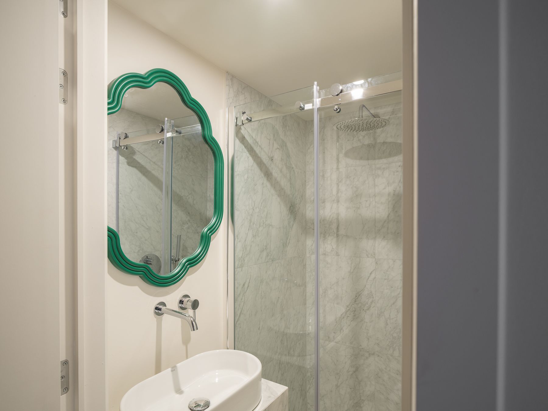 Gerenoveerd energiezuinig tweeslaapkamer appartement met buitenruimte foto 7