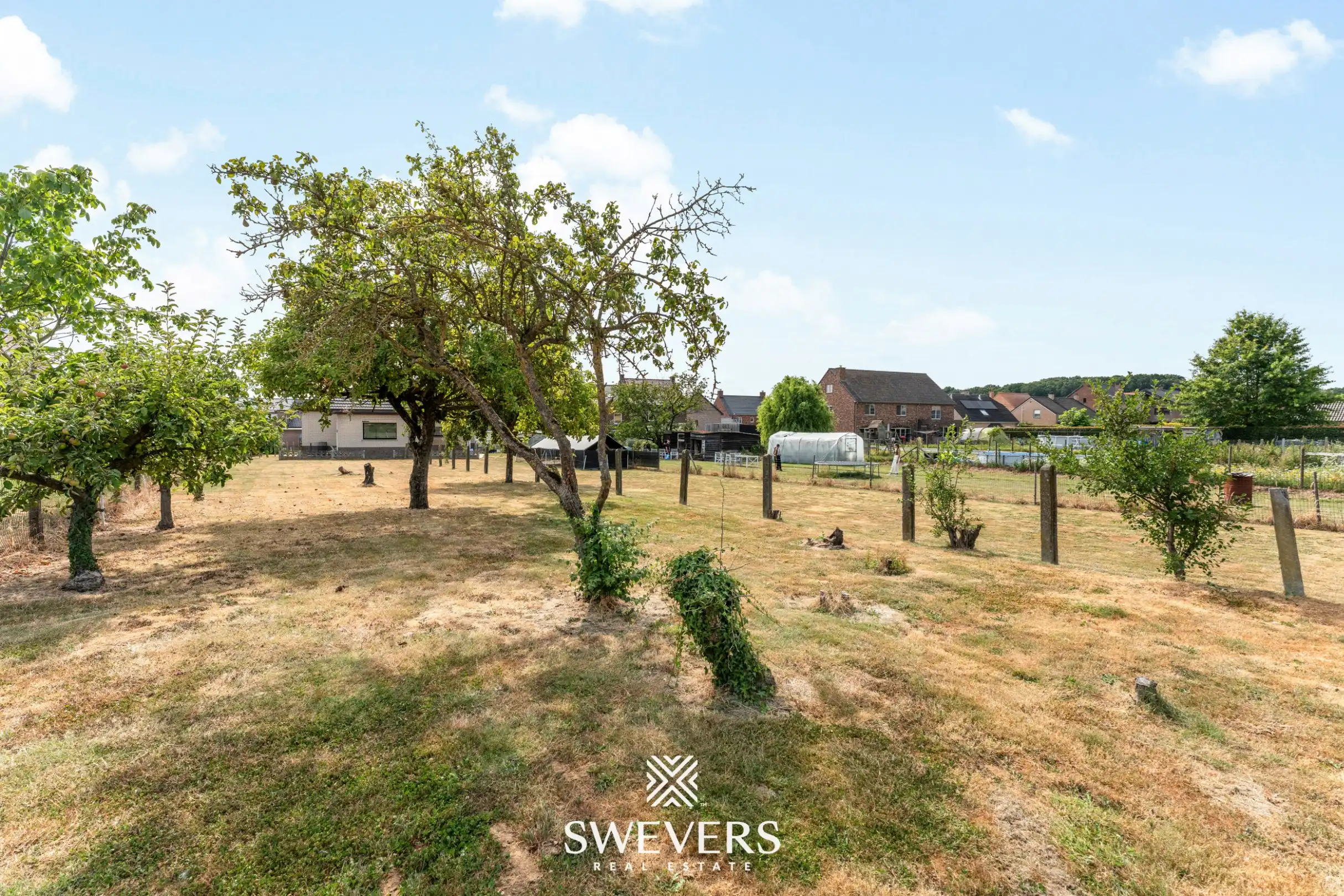 Ruime open bebouwing met 415 m² bewoonbare oppervlakte op 15a 50ca  foto 33