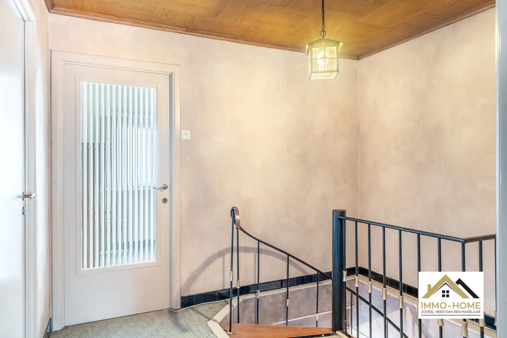 Te renoveren woning met garage centrum Beervelde!  foto 21