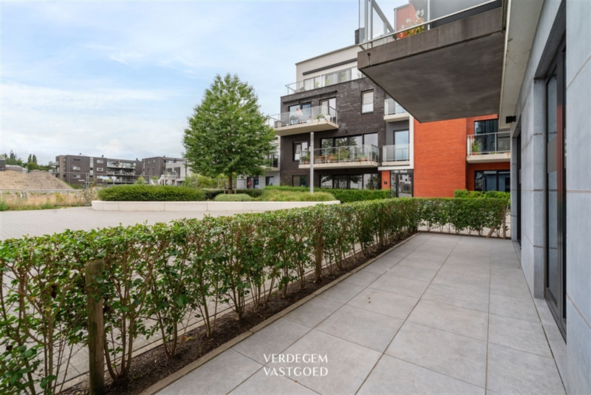 Instapklaar gelijkvloers appartement met ondergrondse autostaanplaats in rustige omgeving foto 14