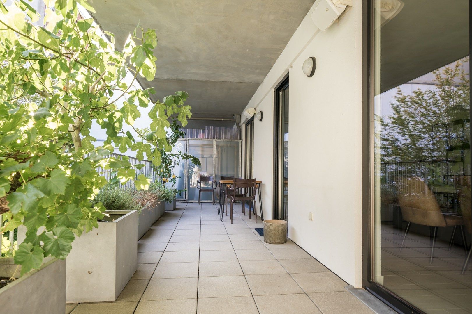 Stijlvol wonen in het hart van de Cadix-wijk foto 6