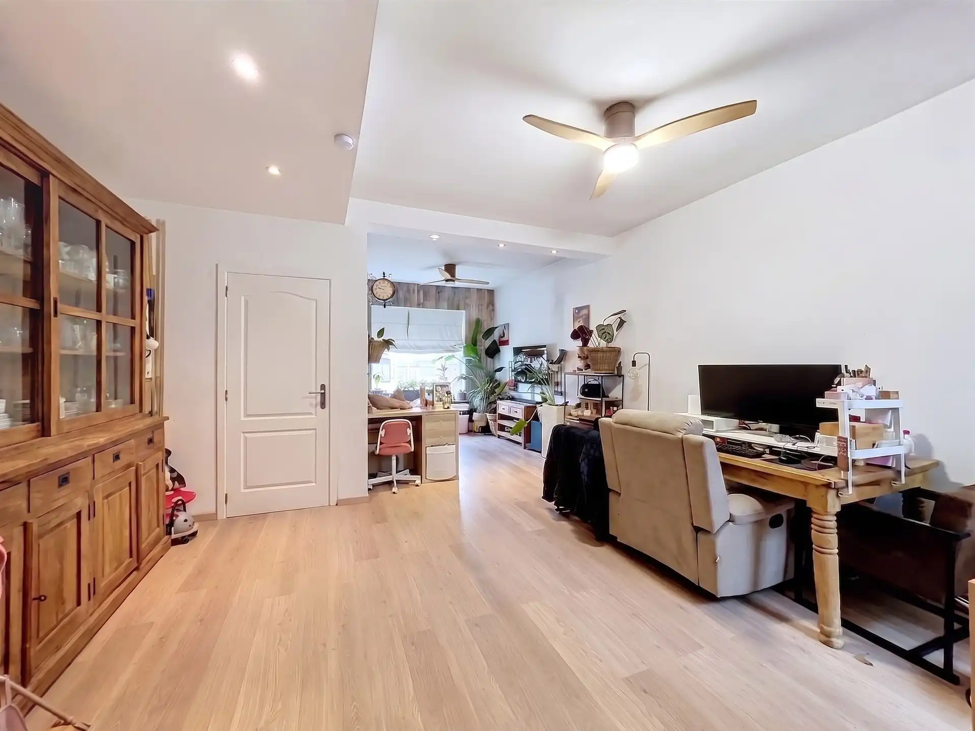 Instapklare gezinswoning met 3 slaapkamers! foto 2