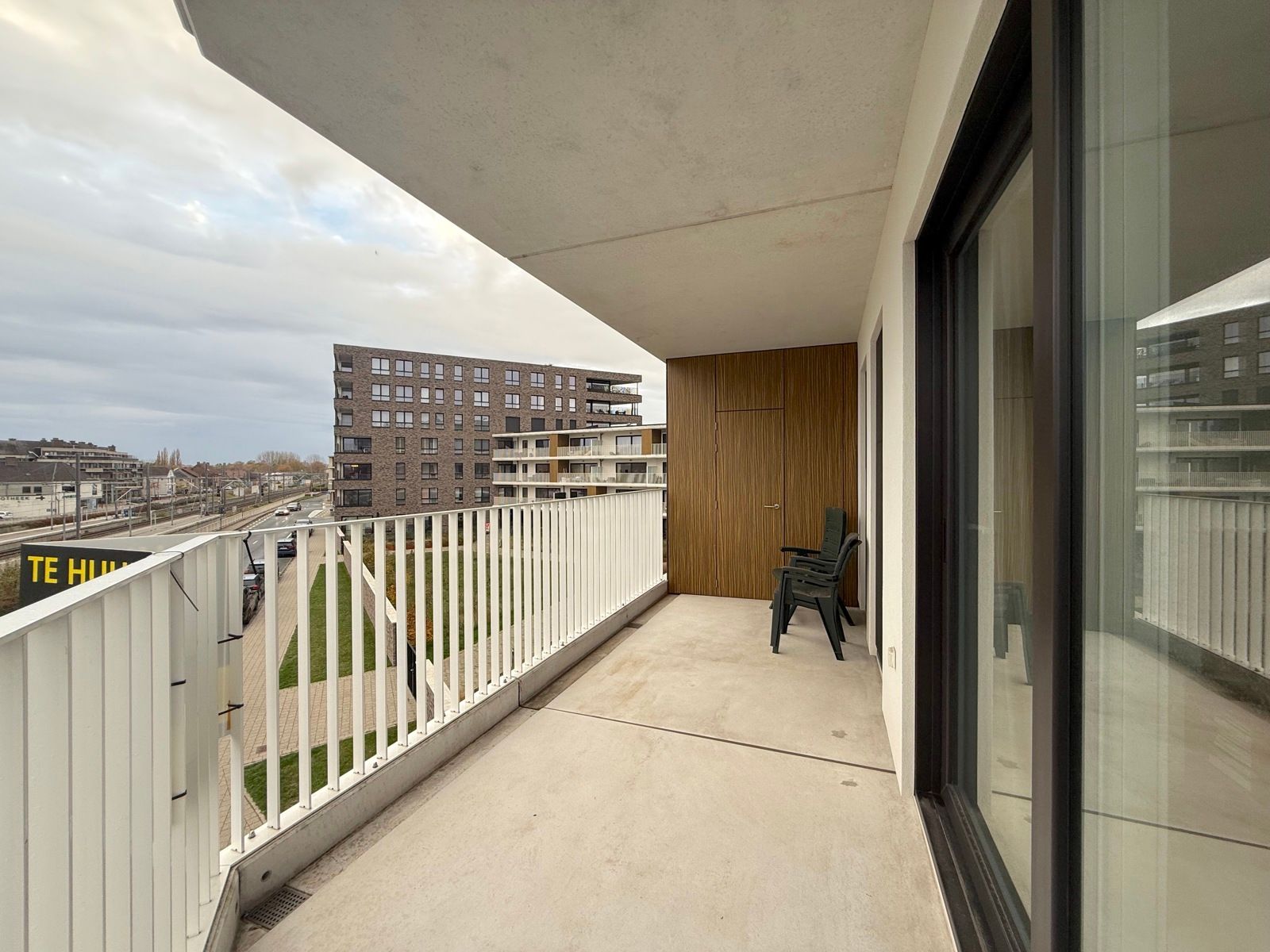 Zongericht appartement met ruim terras foto 10