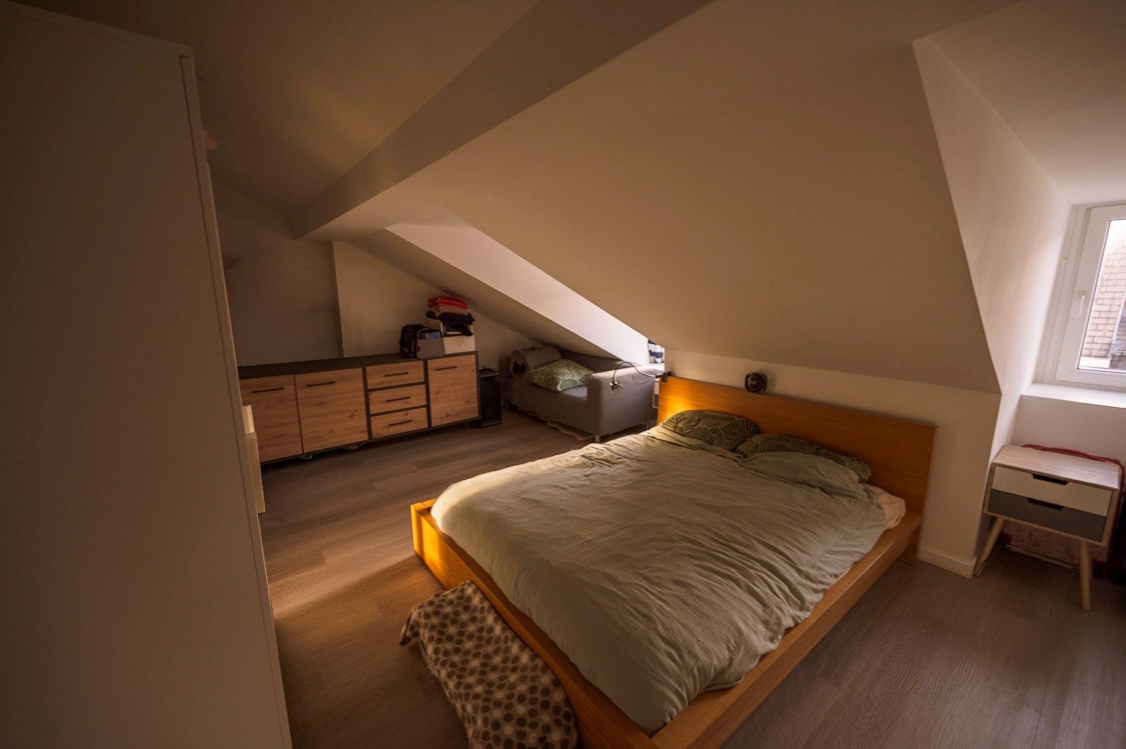 Ruim duplex appartement in belle epoque wijk foto 7