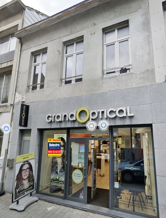 Ruim handelspand met brede vitrine in hartje Lier foto {{pictureIndex}}