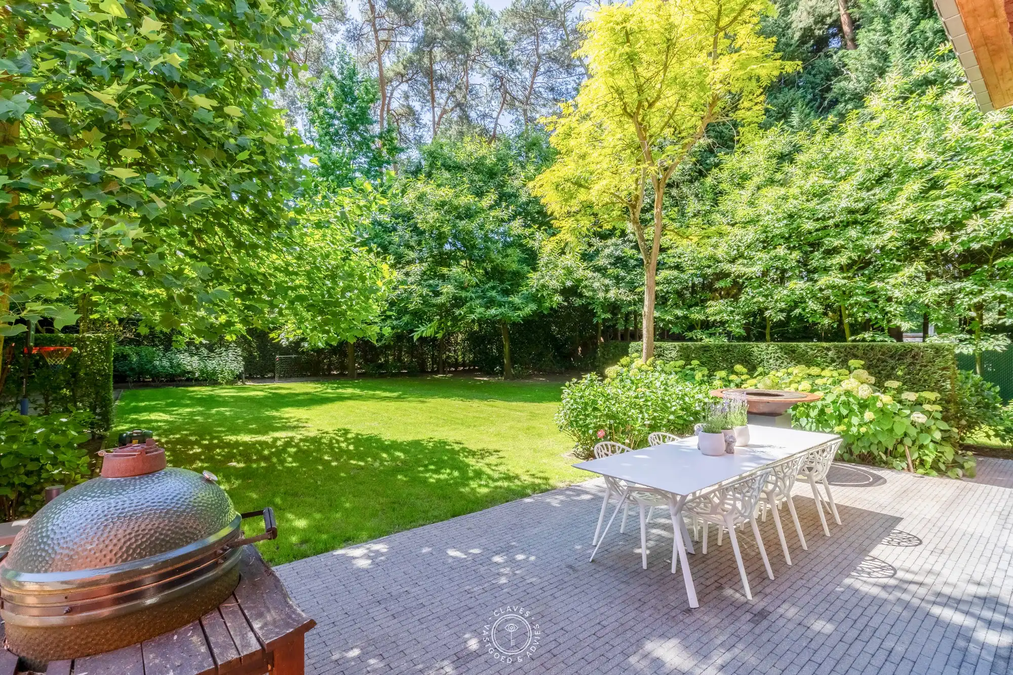 Exclusief wonen in het groen op een perceel van 1.885 m² foto 4