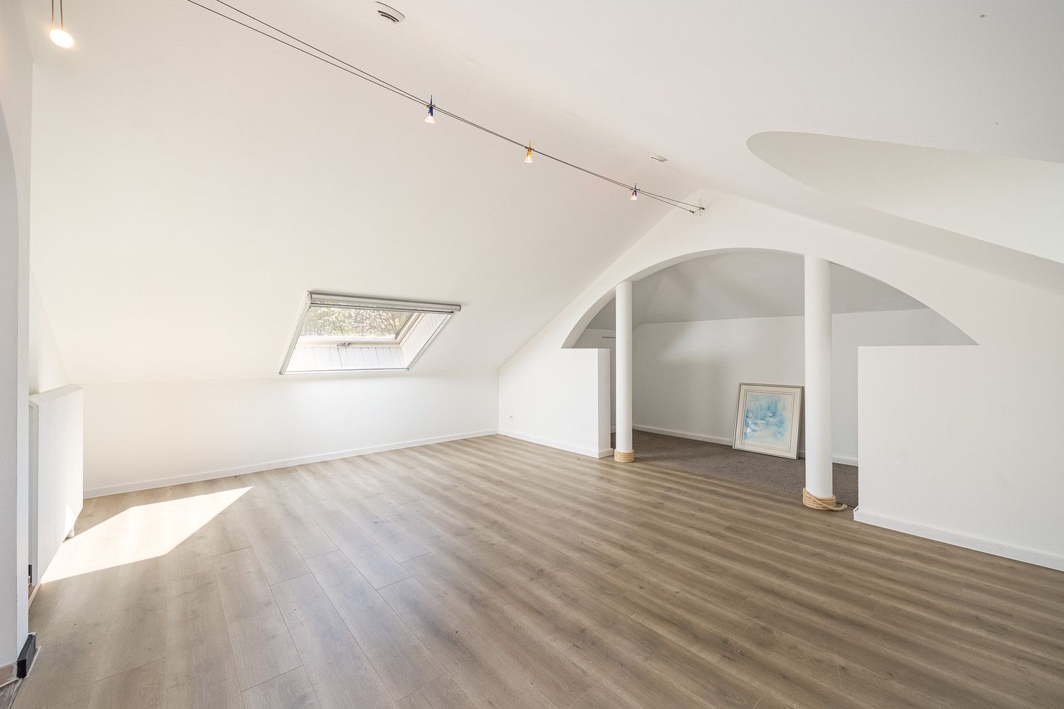 Villa op een uniek perceel van 1 hectare met vijver en zwembad foto 21