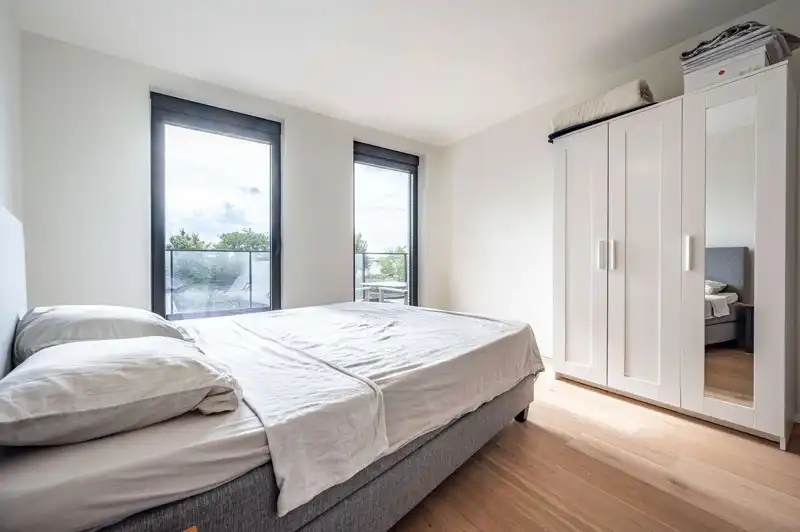 Prachtig afgewerkt appartement met ruim zonneterras én 2 slaapkamers in centrum Waregem TE KOOP! foto 21