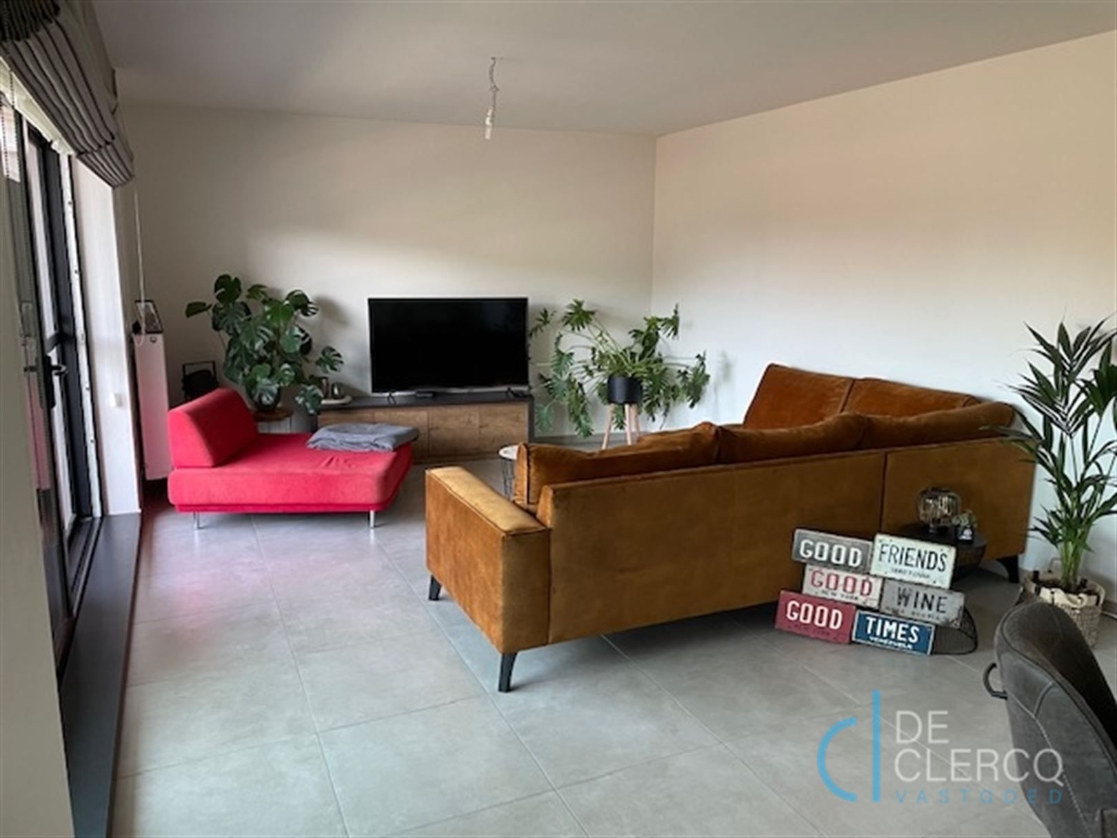 Ruim appartement TE HUUR in het centrum van Zeveneken! foto 3