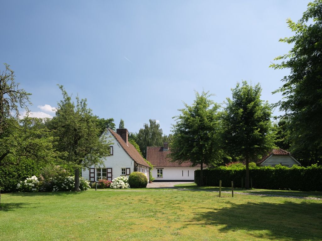 Destelbergen. Op te frissen woning in hoevestijl met aanhorigheden, gelegen op een bijzonder ruim perceel (4.783 m2) omgeven door groen. foto 21