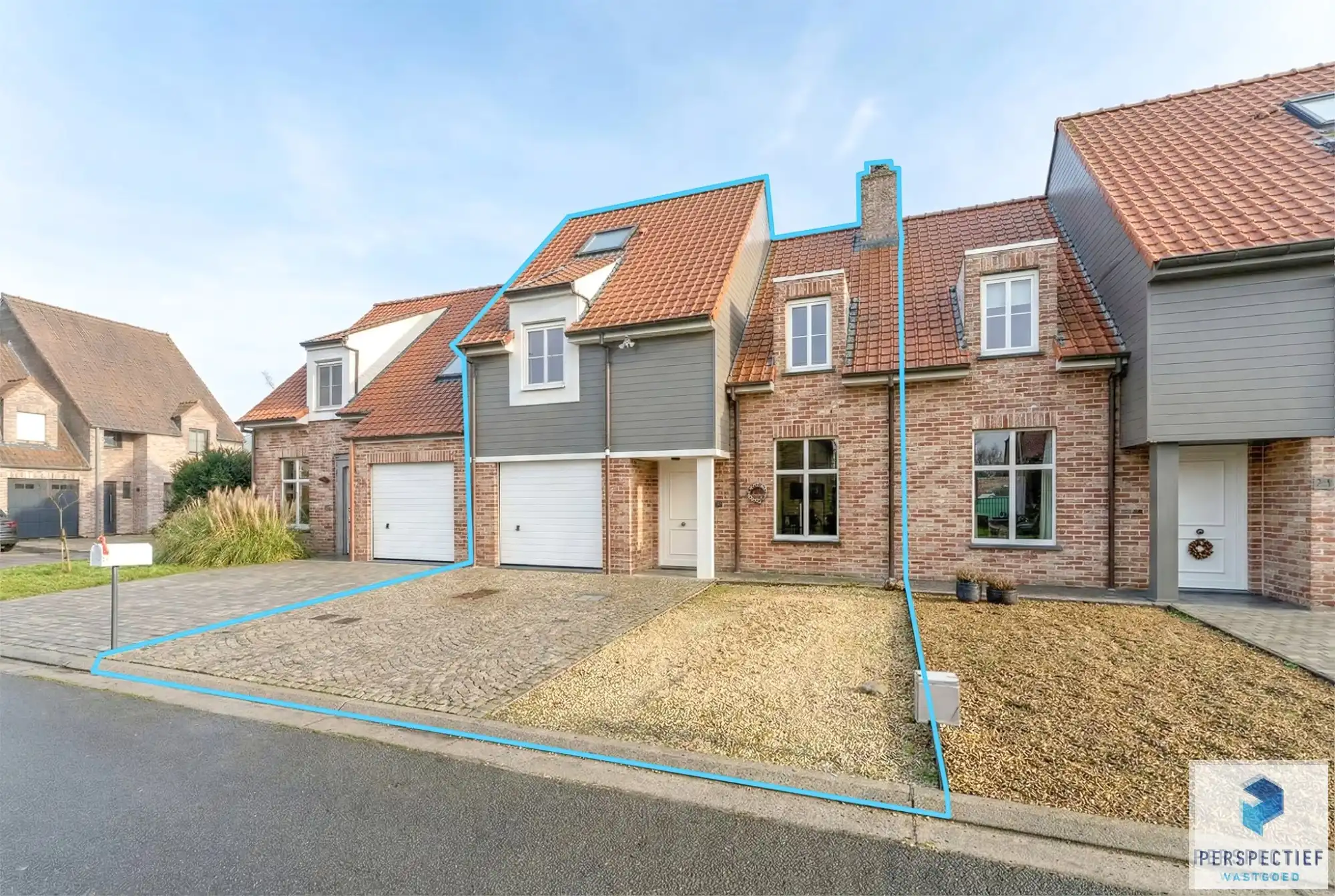 VERRASSEND RUIME en ENERGIEZUINIGE WONING met ZONGERICHTE TUIN foto {{pictureIndex}}