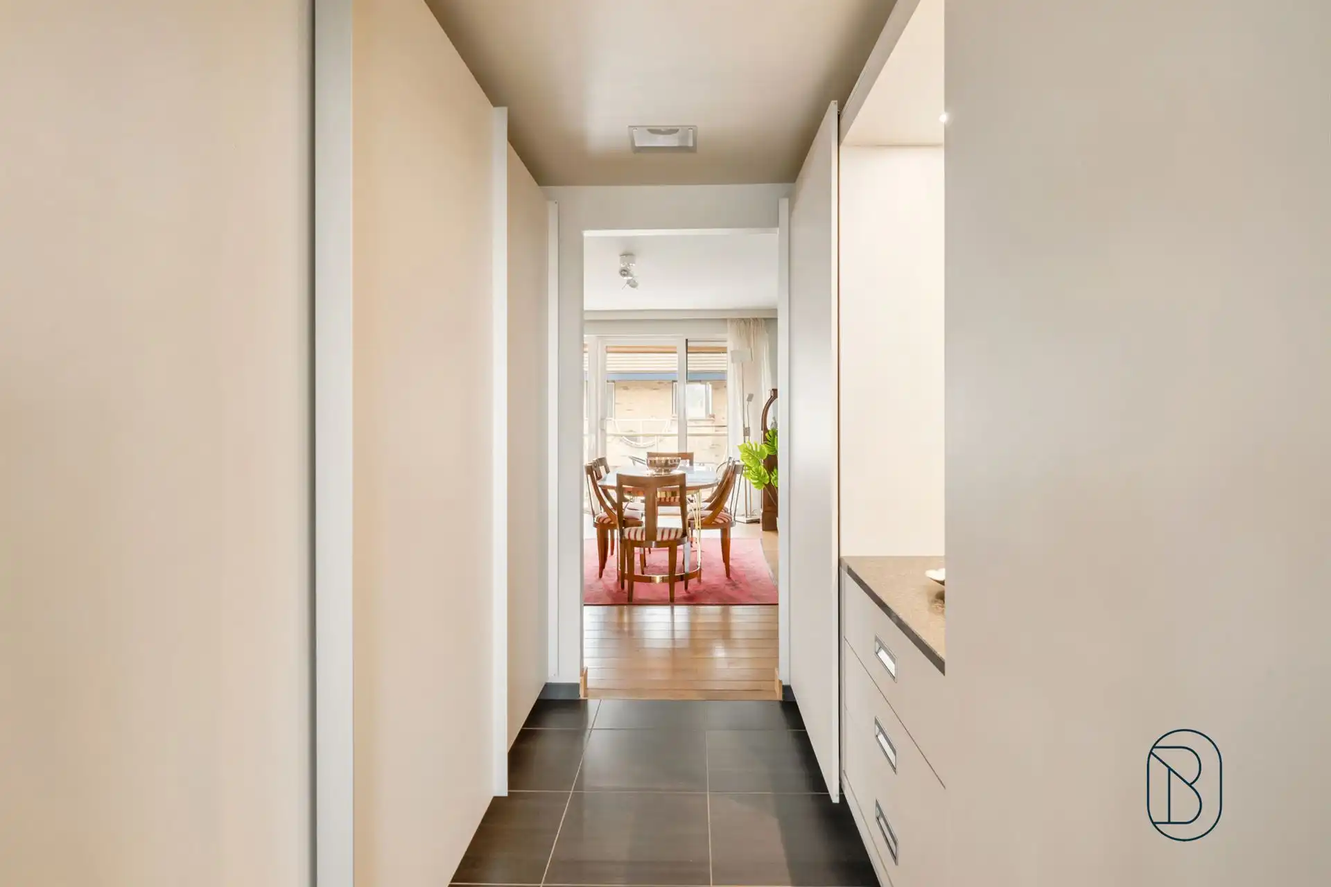 Ruim duplexappartement met 3 slk, terras en garage foto 9