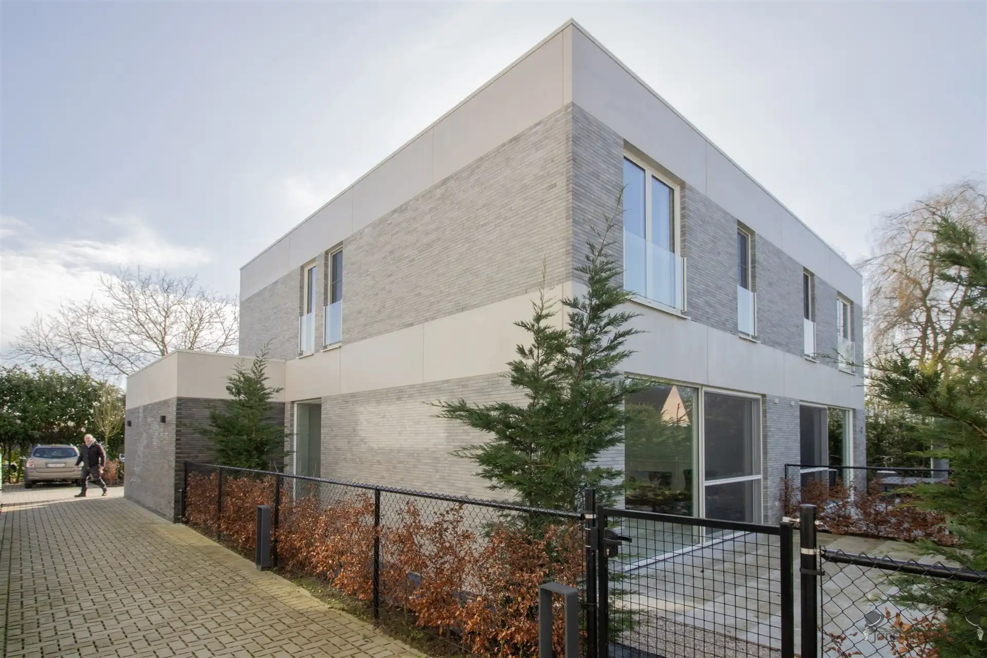 Nieuwbouwwoning HOB met 2 tot 3 slaapkamers met luxueuze afwerking. foto 2