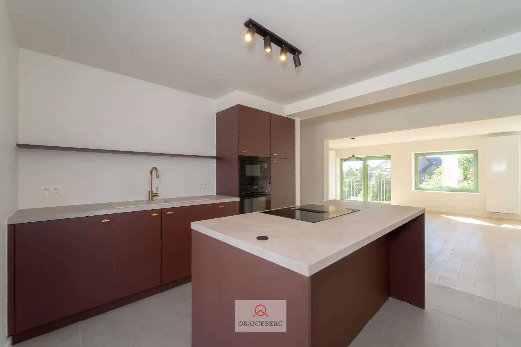 Gerenoveerd 2 slpk appartement met terras te Destelbergen foto 2