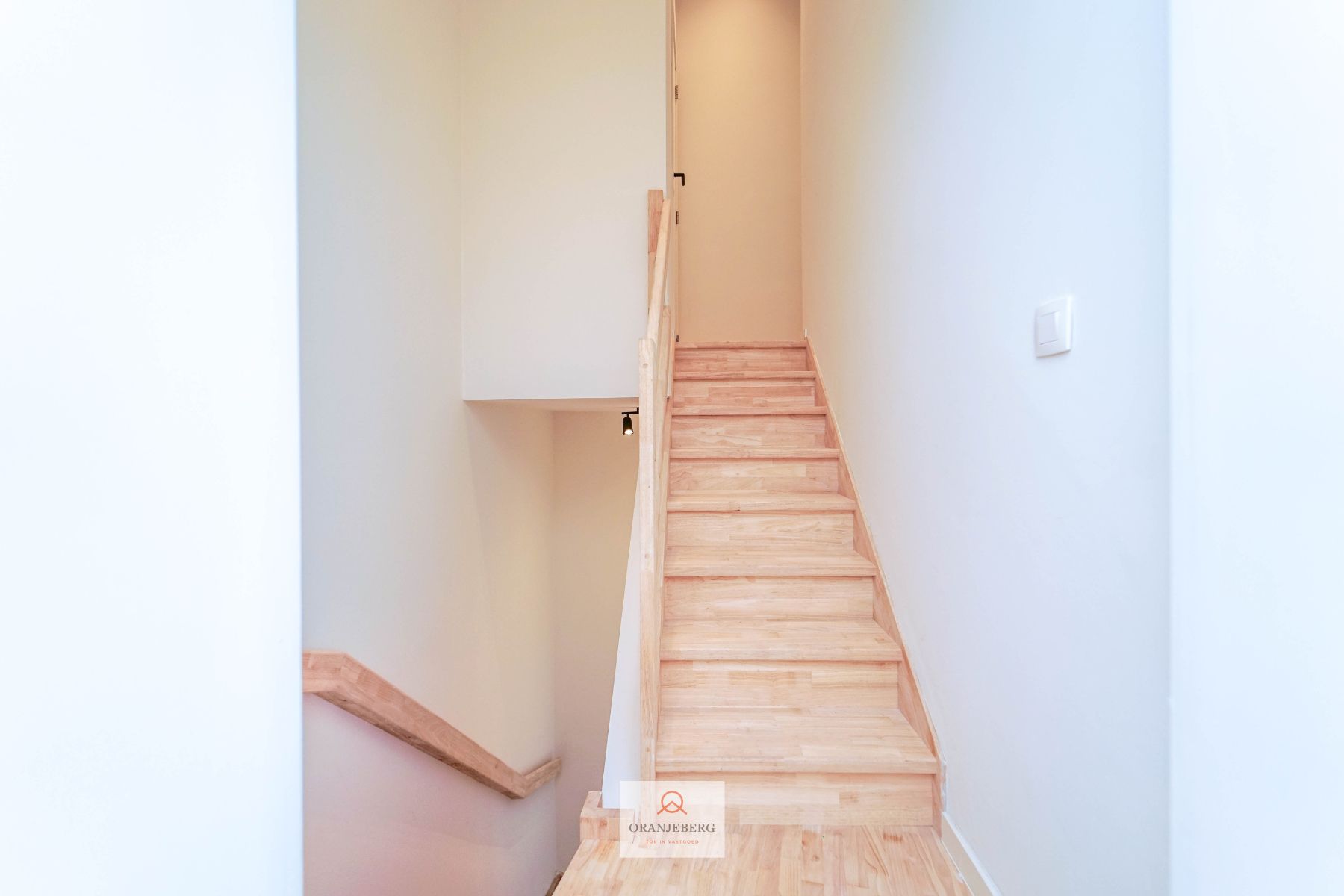 Gerenoveerd duplex-appartement op fantastische locatie! foto 14