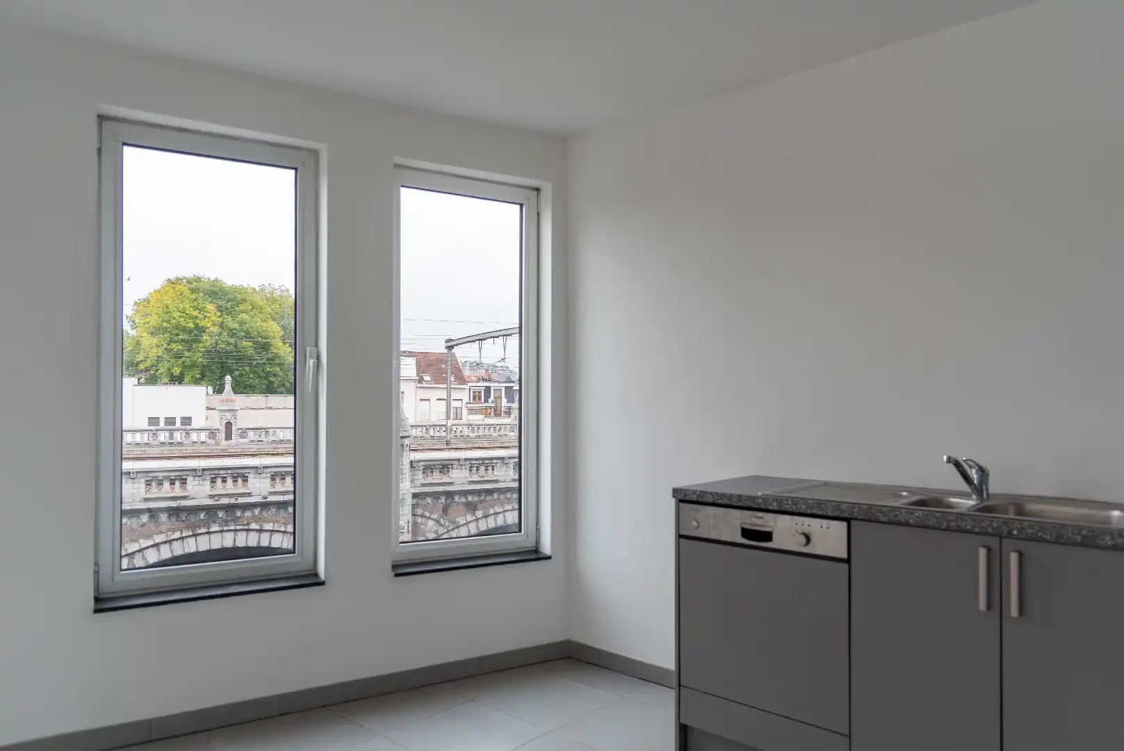 Zeer ruim en energiezuinig appartement met autostaanplaats foto 8