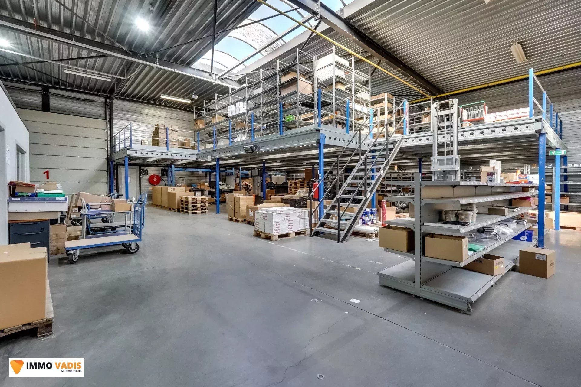 Industrieel gebouw 1500 m² op strategische locatie foto 11