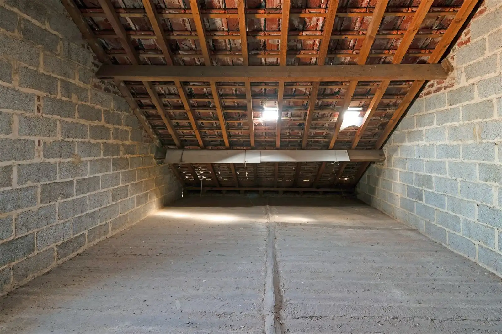 Op te frissen 4 gevelwoning met tuin op 10are92 met prachtig zicht over weilanden foto 20