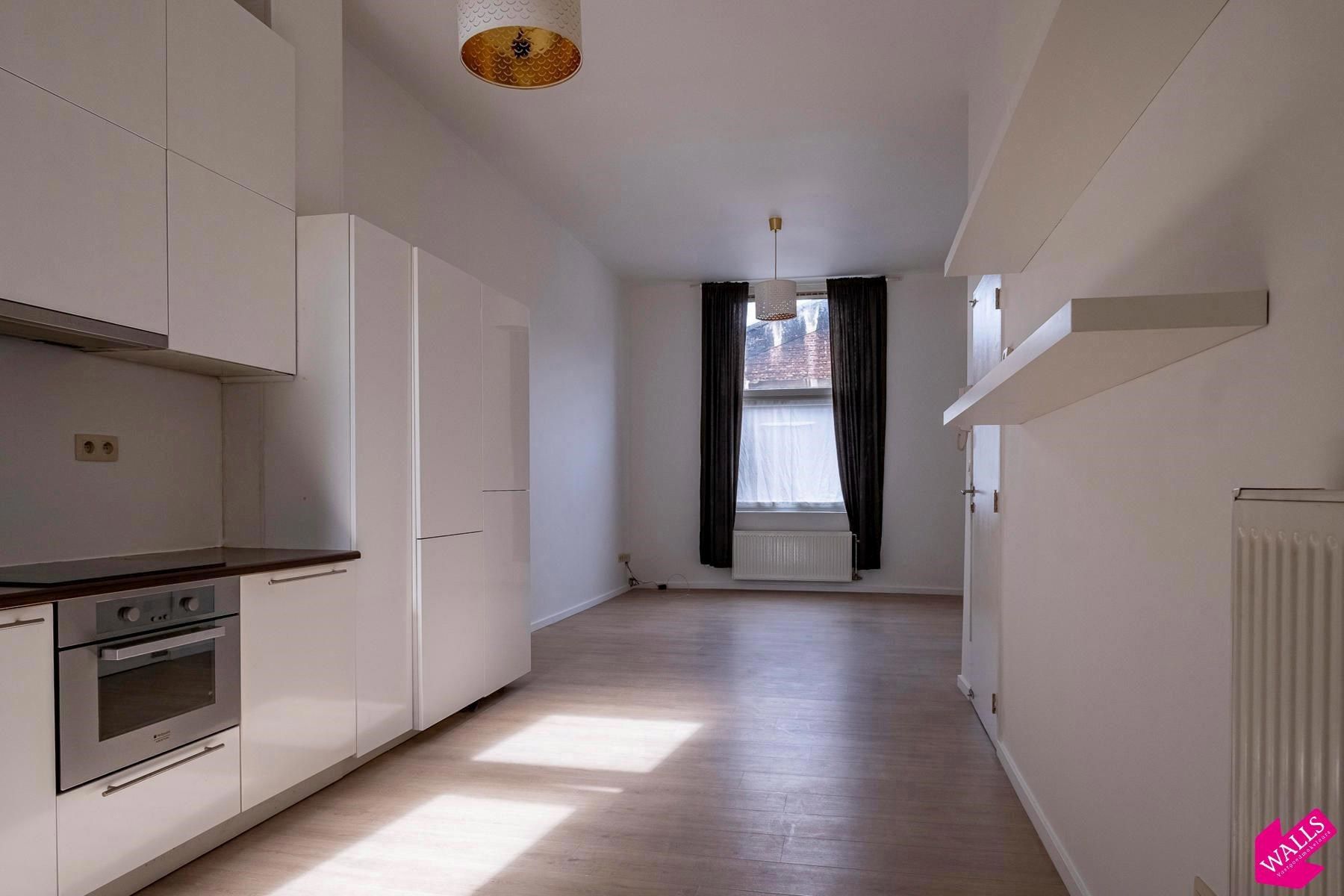 één slaapkamer appartement met koer foto 5