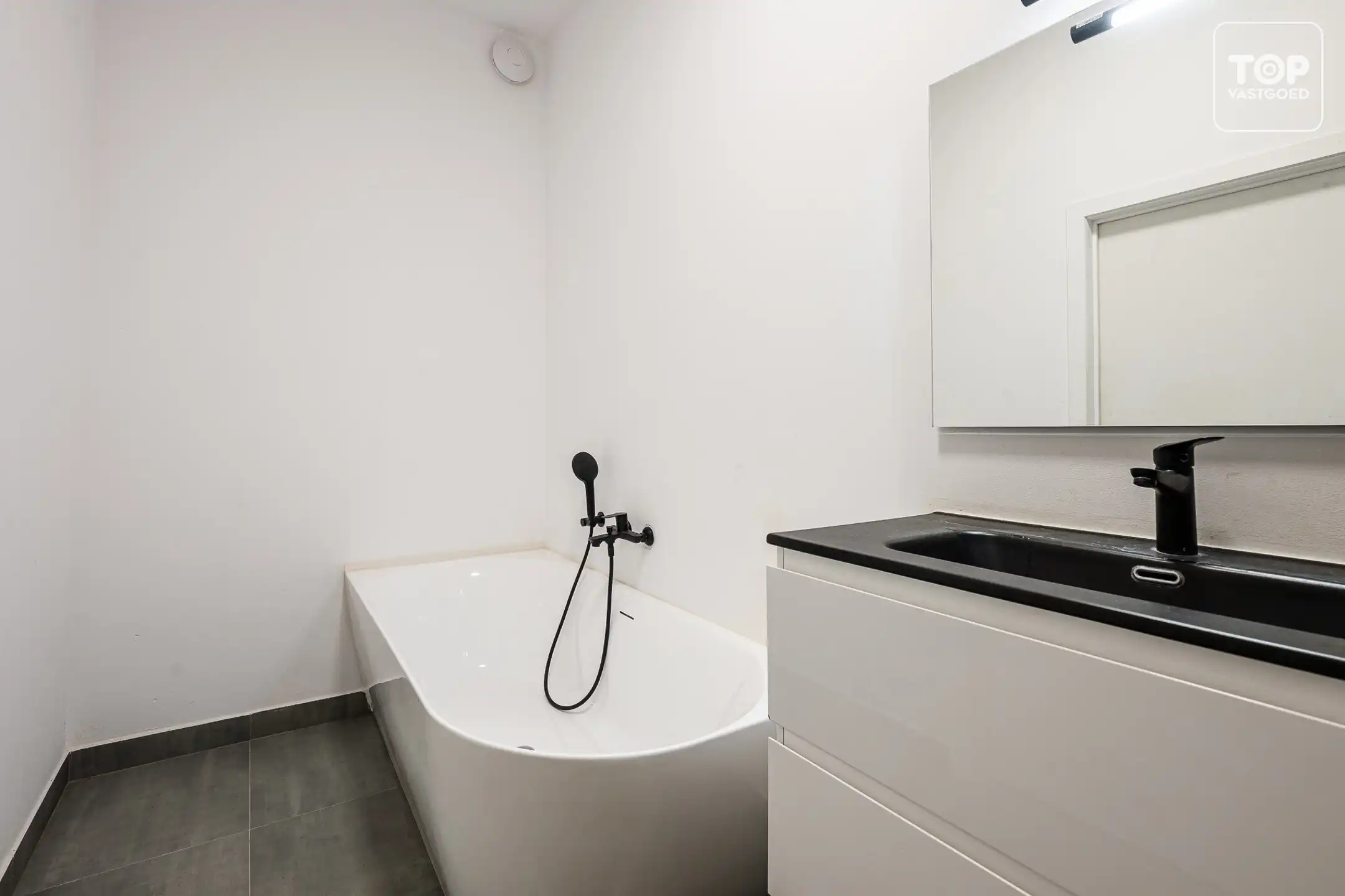 Instapklare woning met 3 slaapkamers en tuin in Heusden foto 9