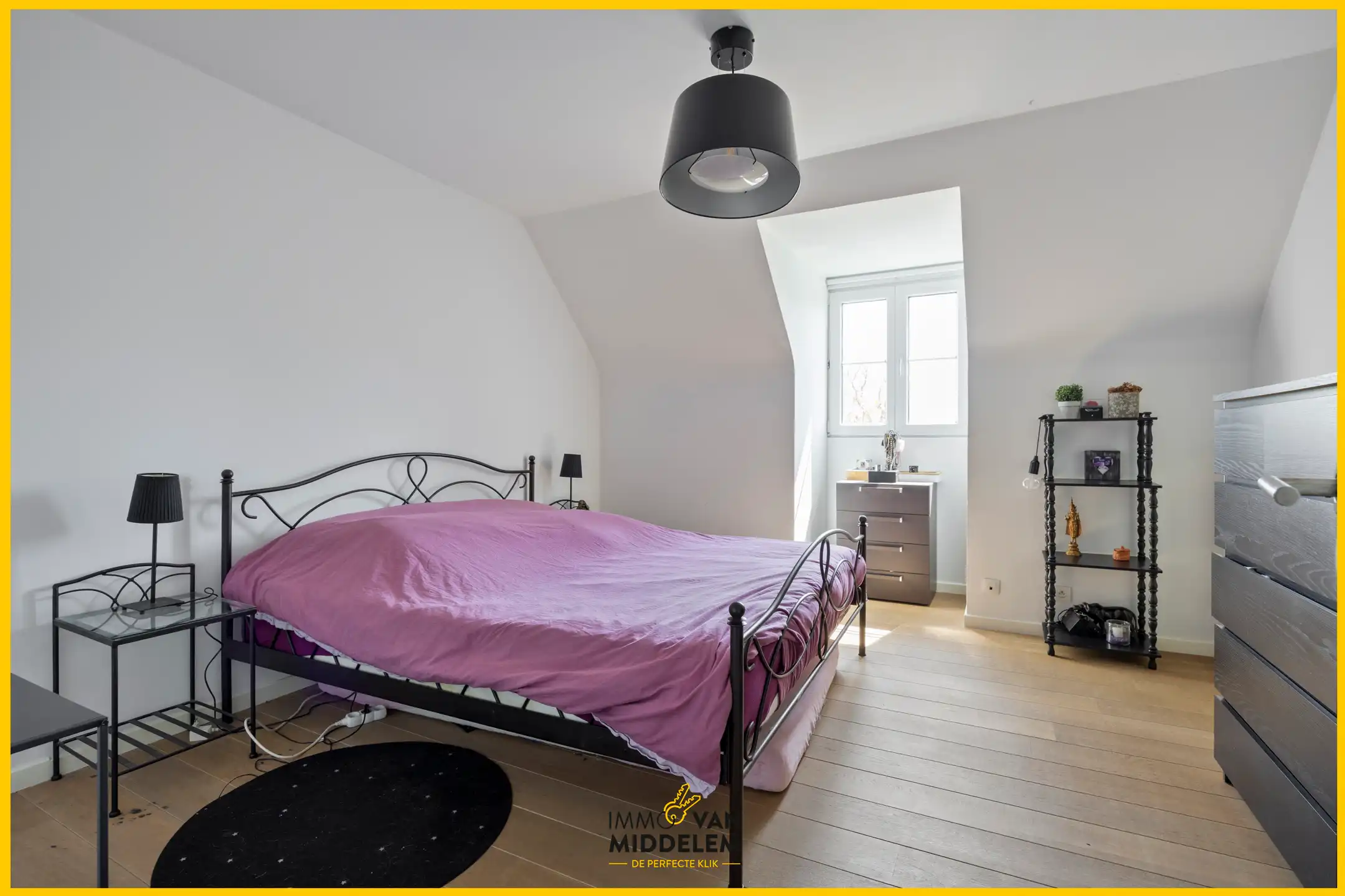 CHARMANTE VILLA MET ZWEMBAD EN VEELZIJDIG BIJGEBOUW foto 12