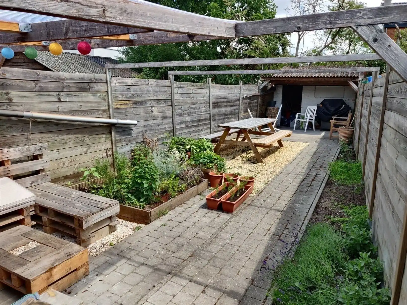 Instapklare woning met tuin nabij centrum foto 23