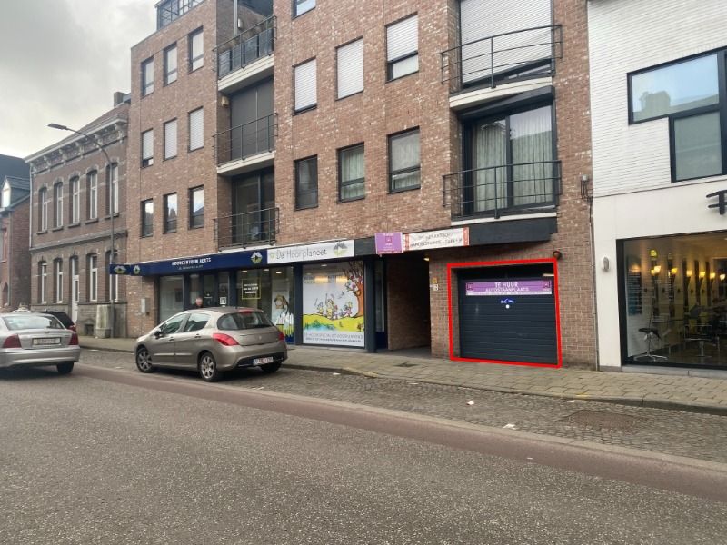 Ondergrondse autostaanplaats (nr 8) centrum Geel foto 5